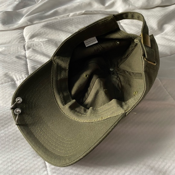 Women’s Green Hat with Silver Chains 🧢 - Picture 11 of 15